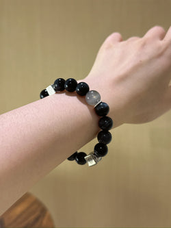 ▫️▪️ Blue tiger eye gray moonlight bracelet