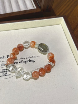▫️▪️ Red glue flower white crystal green ghost box bracelet