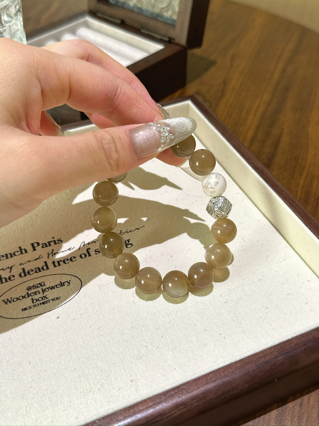 ▫️▪️ Milk tea moonlight snowflake ghost bracelet