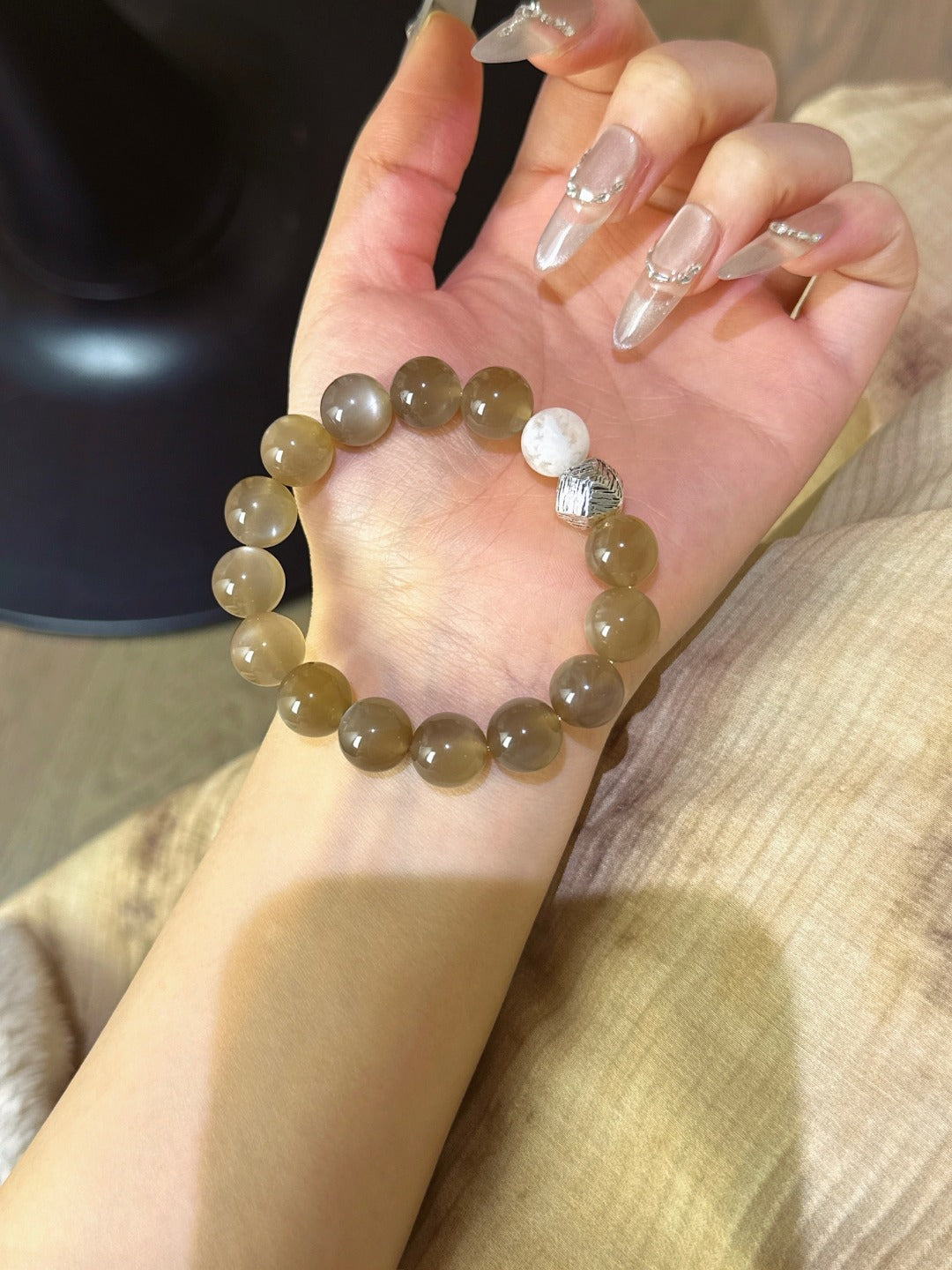 ▫️▪️ Milk tea moonlight snowflake ghost bracelet