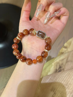 ▫️▪️ Red glue festoon ghost box bracelet
