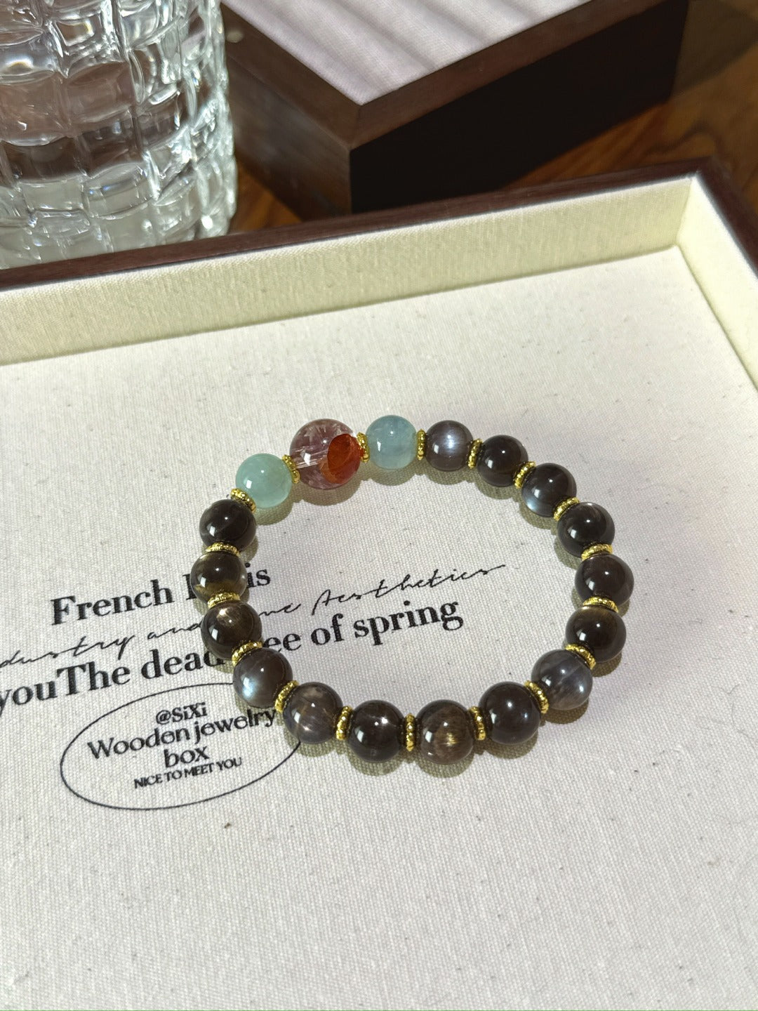 ▫️▪️ Gold backbone aquamarine red gum flower bracelet