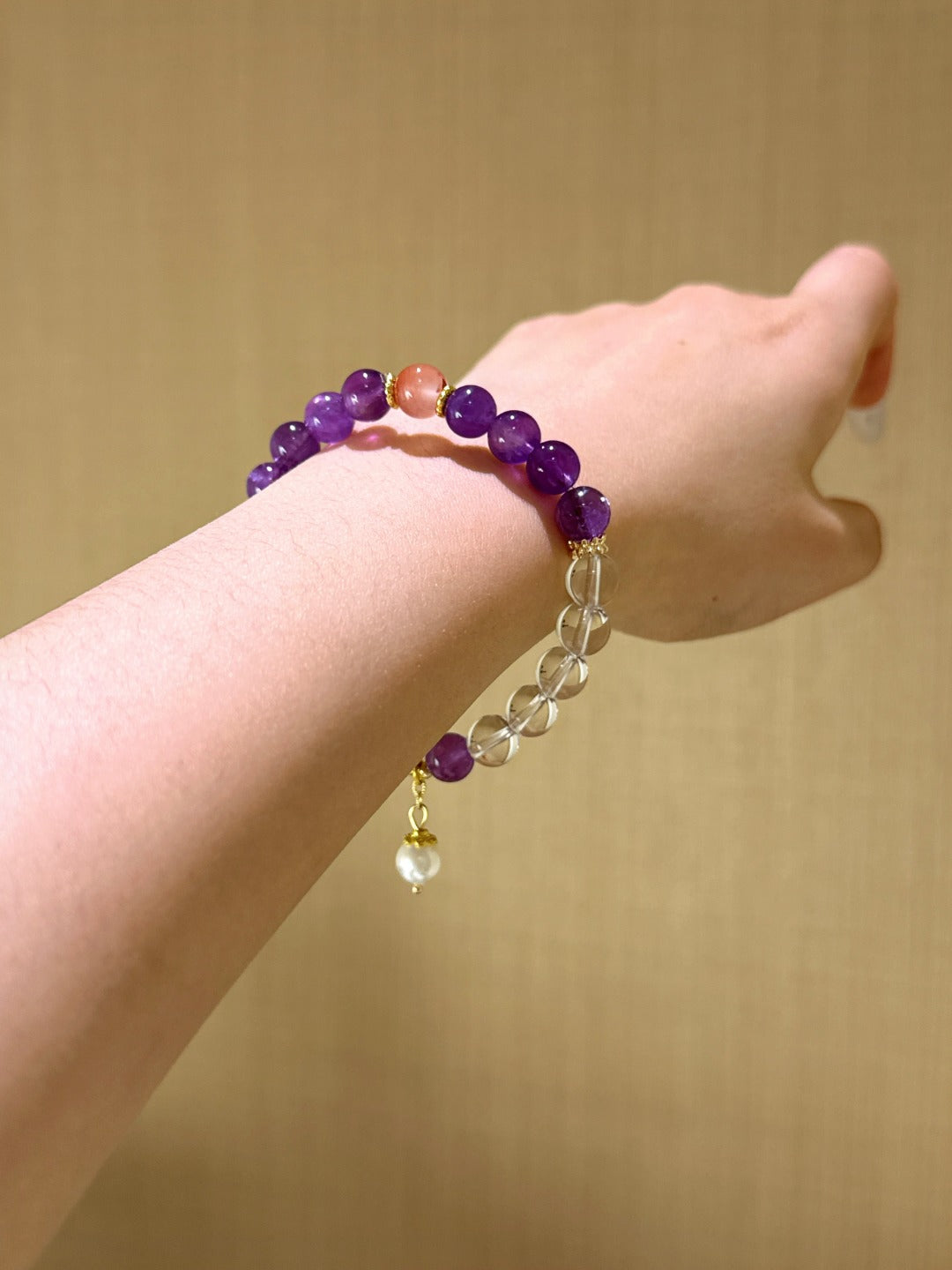 ▫️▪️ Amethyst white crystal red agate bracelet