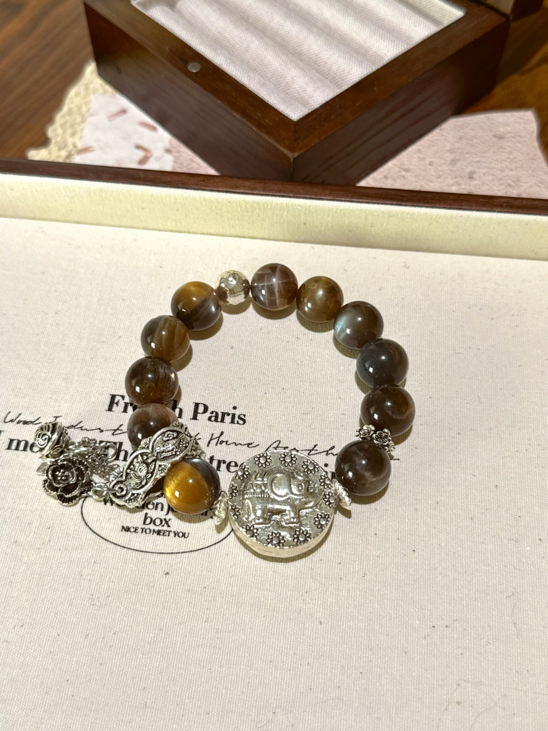 ▫️▪️ Milk tea backbone bracelet