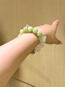 ▫️▪️ Xiuyu white ghost bracelet