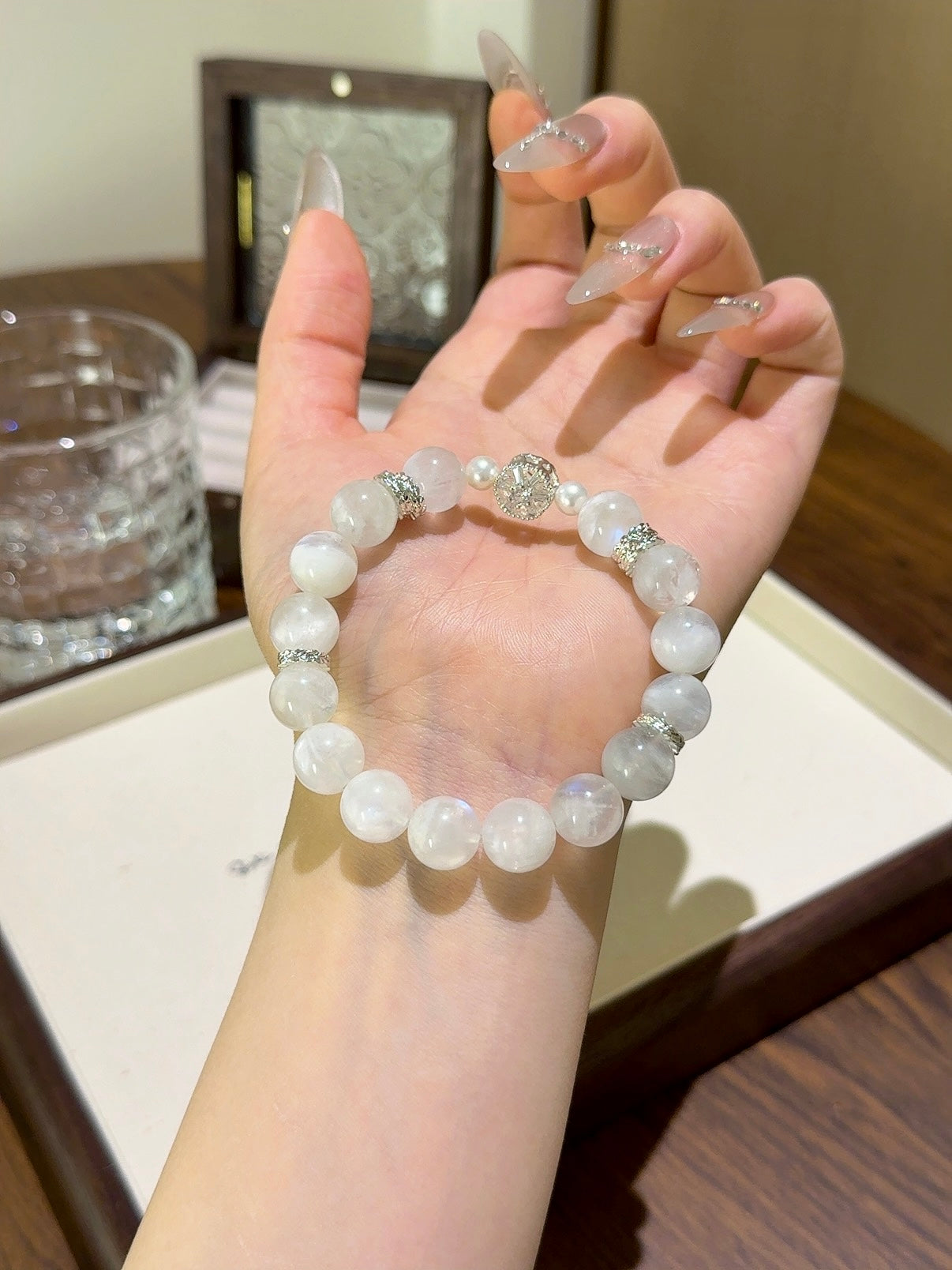 ▫️▪️ Blue moonlight shell bead bracelet