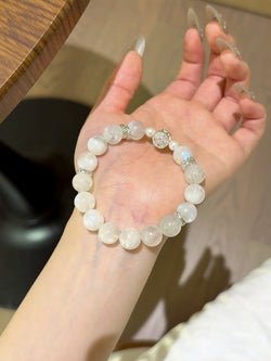 ▫️▪️ Blue moonlight shell bead bracelet