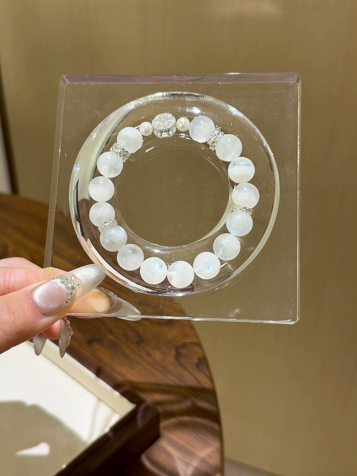 ▫️▪️ Blue moonlight shell bead bracelet