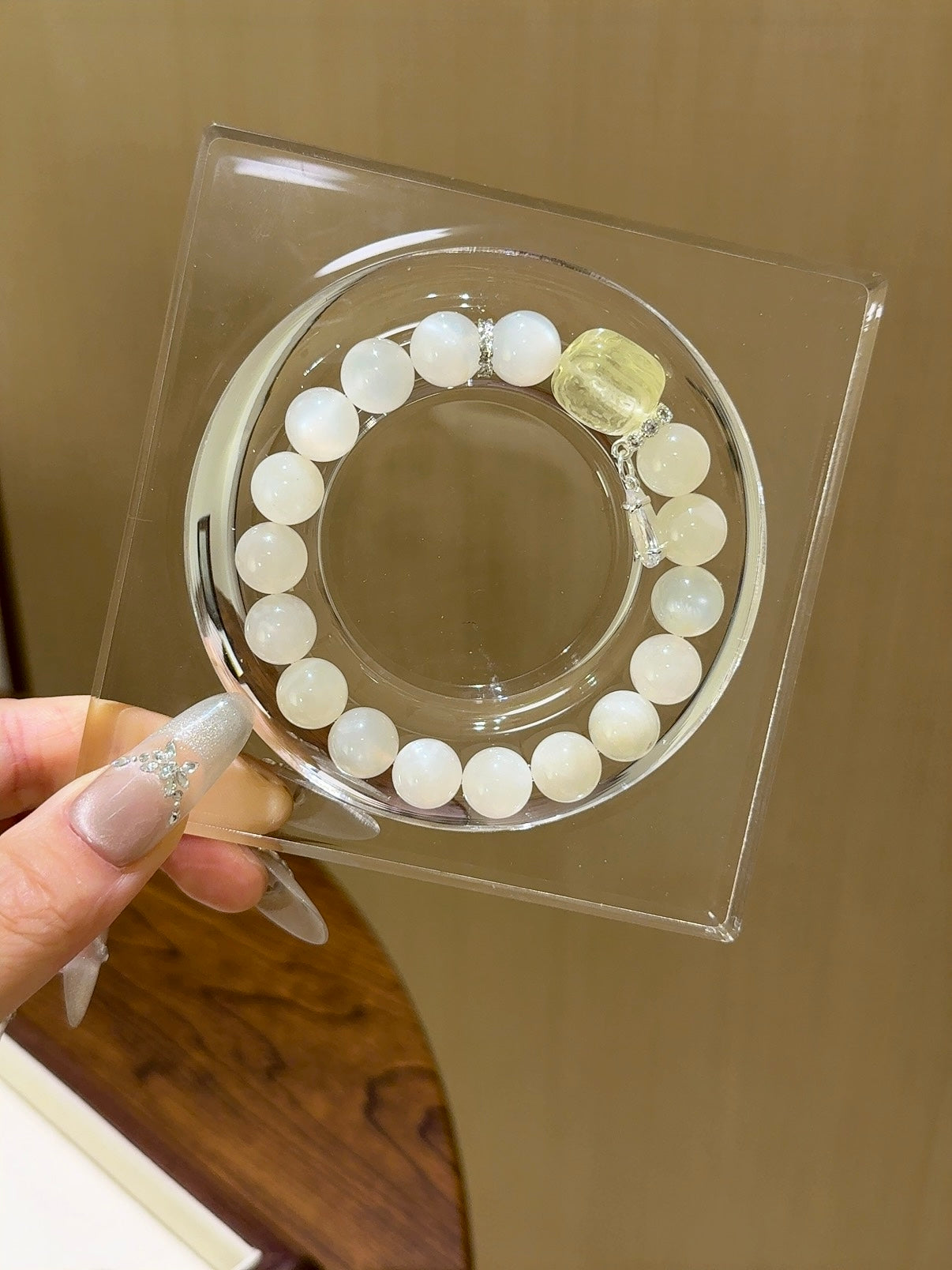 ▫️▪️ White moonshine citrine zakiram bracelet