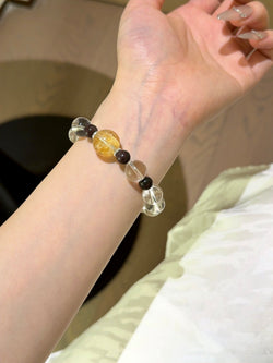 ▫️▪️ White crystal green ghost yellow gum flower bracelet