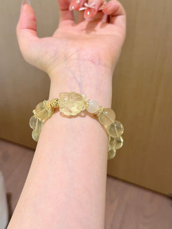 ▫️▪️ Citrine yellow tower crystal white crystal fox bracelet