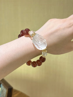 ▫️▪️ Strawberry crystal white crystal fox bracelet